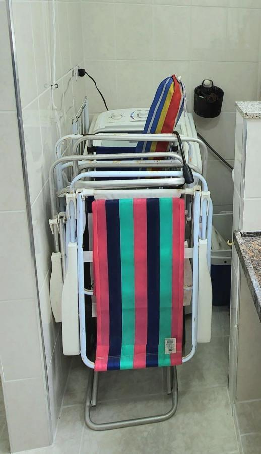 Apto Guaruja 1 Dorm Com Garagem Coberta 280M Da Praia Exterior foto