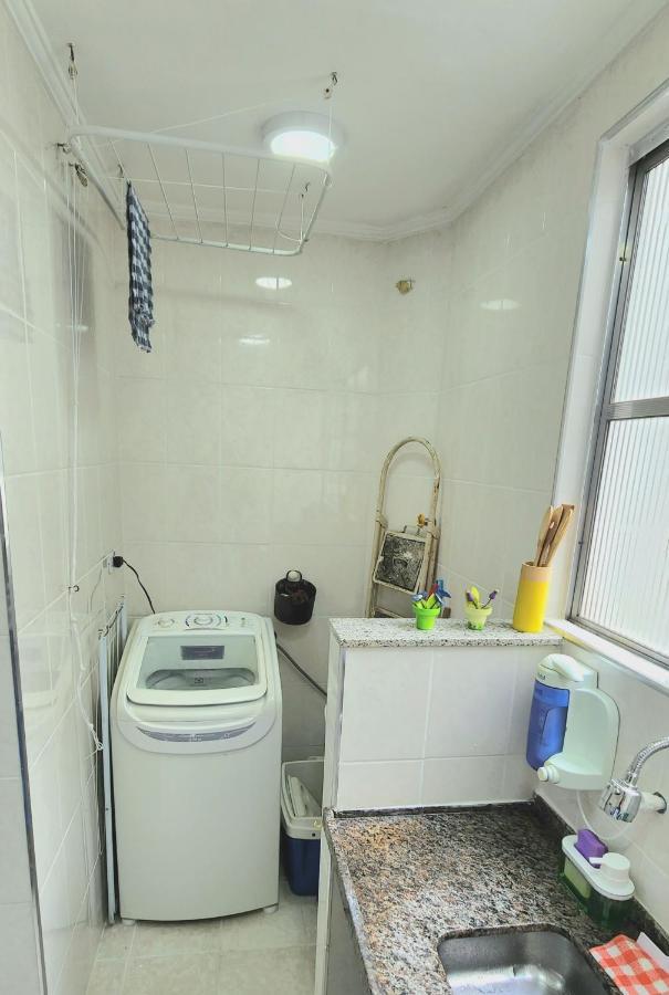 Apto Guaruja 1 Dorm Com Garagem Coberta 280M Da Praia Exterior foto